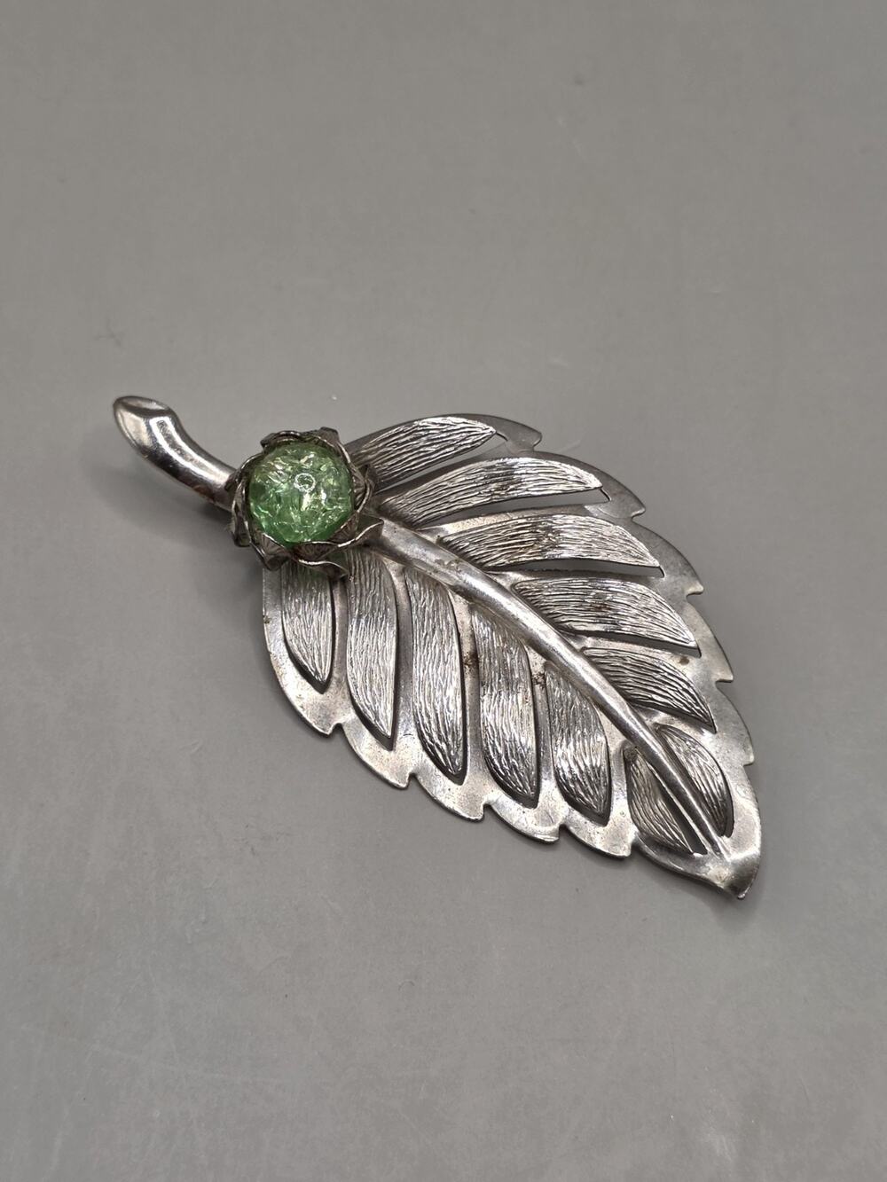 Vintage Silver Tone Leaf Brooch Green Crackle Glass Stone Repair Craft TLC